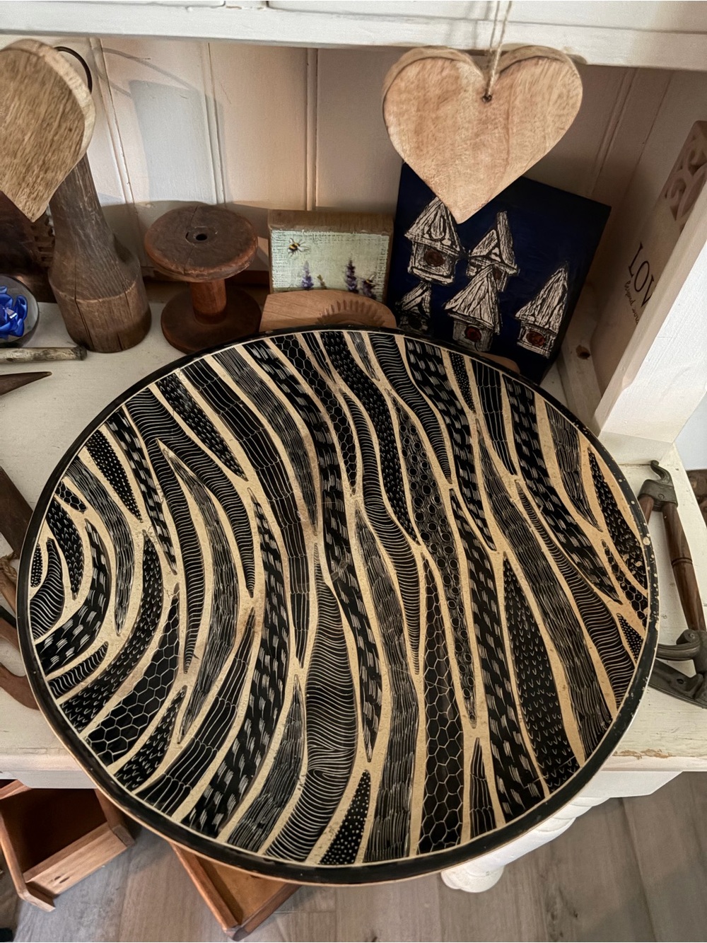 Kenyan Kisii Round Decorative Soapstone Plate in Black and Natural and Cream